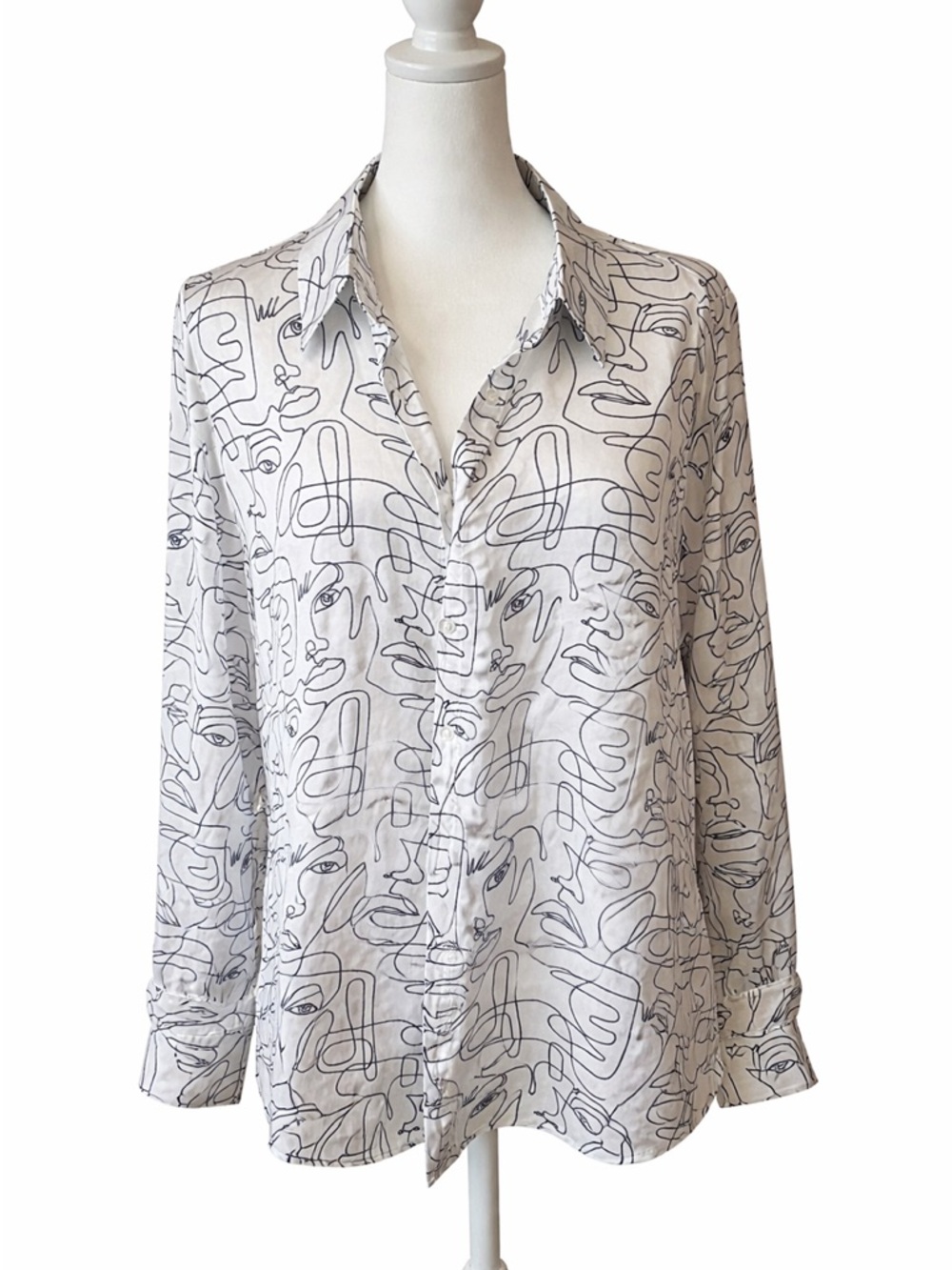 Boheme Abstract Line Art Button-Up Blouse in White and Black